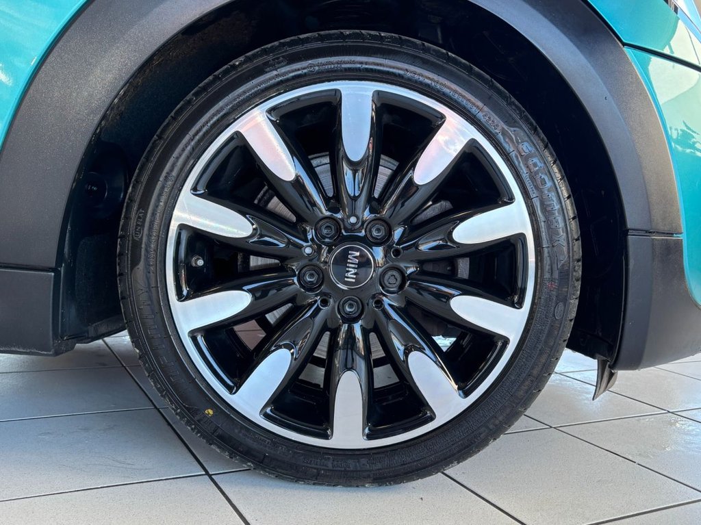 Used MINI Convertible 2018 for sale - 77936208: Photo 27