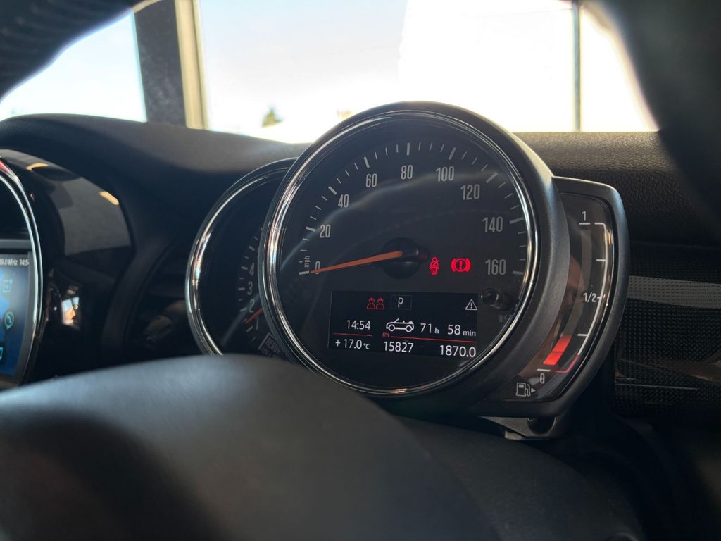 Used MINI Convertible 2018 for sale - 77936208: Photo 33