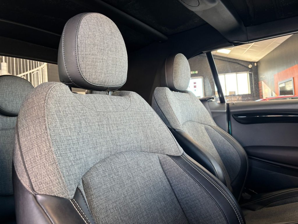 Used MINI Convertible 2018 for sale - 77936208: Photo 34