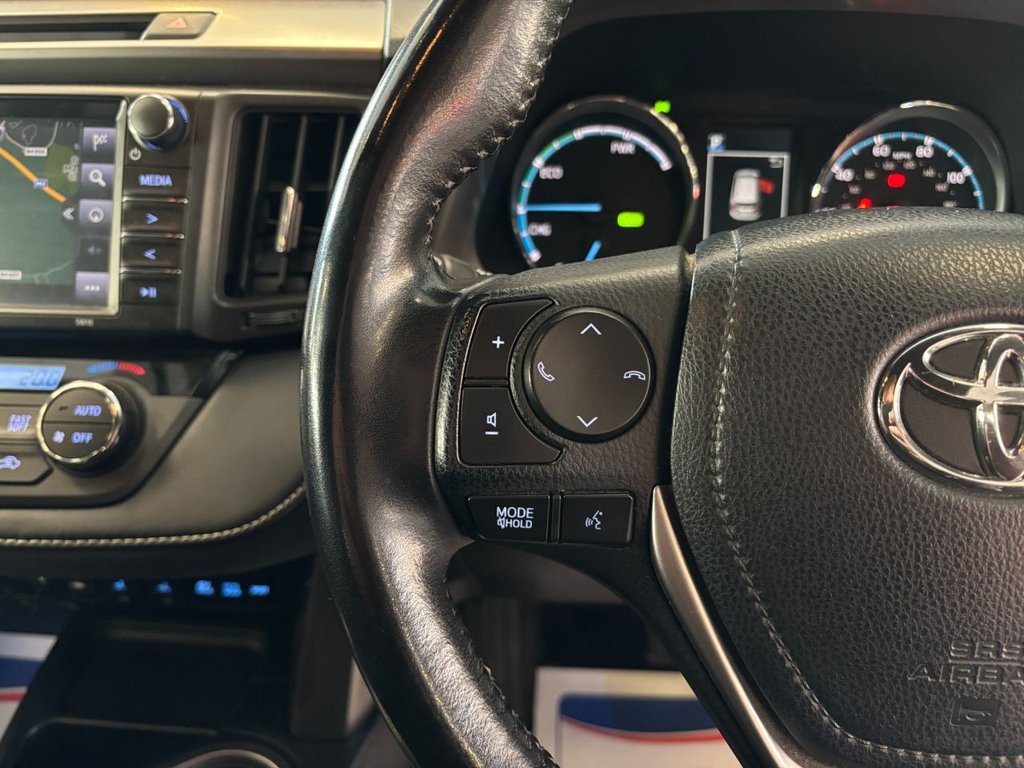 Used Toyota RAV4 2017 for sale - 76132244: Photo 24