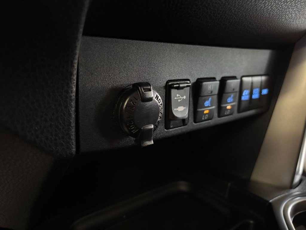 Used Toyota RAV4 2017 for sale - 76132244: Photo 42