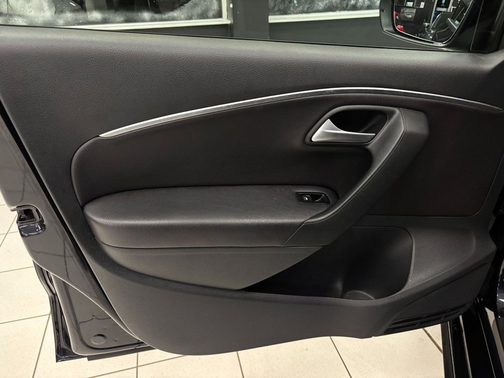 Used Volkswagen Polo 2016 for sale - 77065093: Photo 41