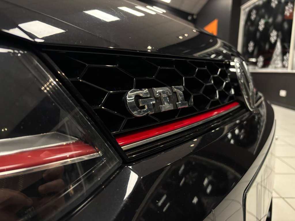 Used Volkswagen Polo 2016 for sale - 77065093: Photo 8