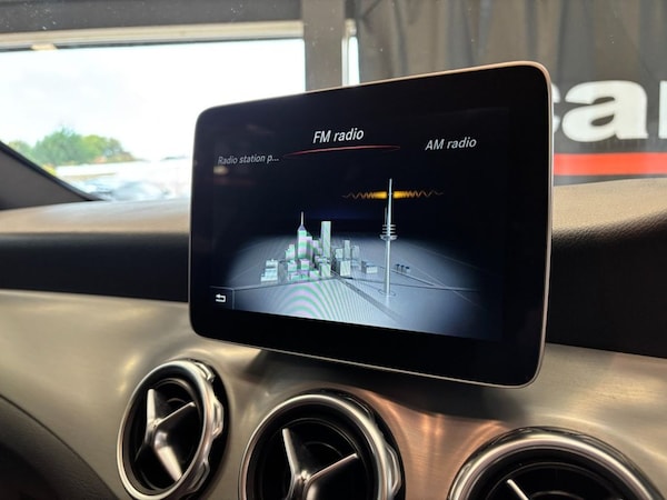 Used Mercedes-Benz GLA 2018 for sale - 76147357: Photo 32
