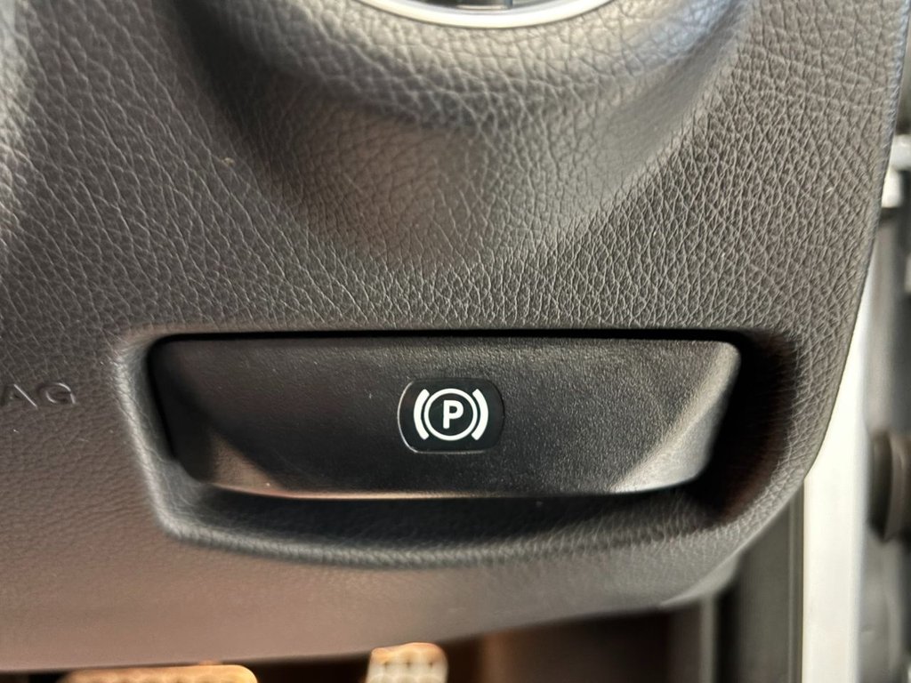 Used Mercedes-Benz E Class 2016 for sale - 77408097: Photo 40