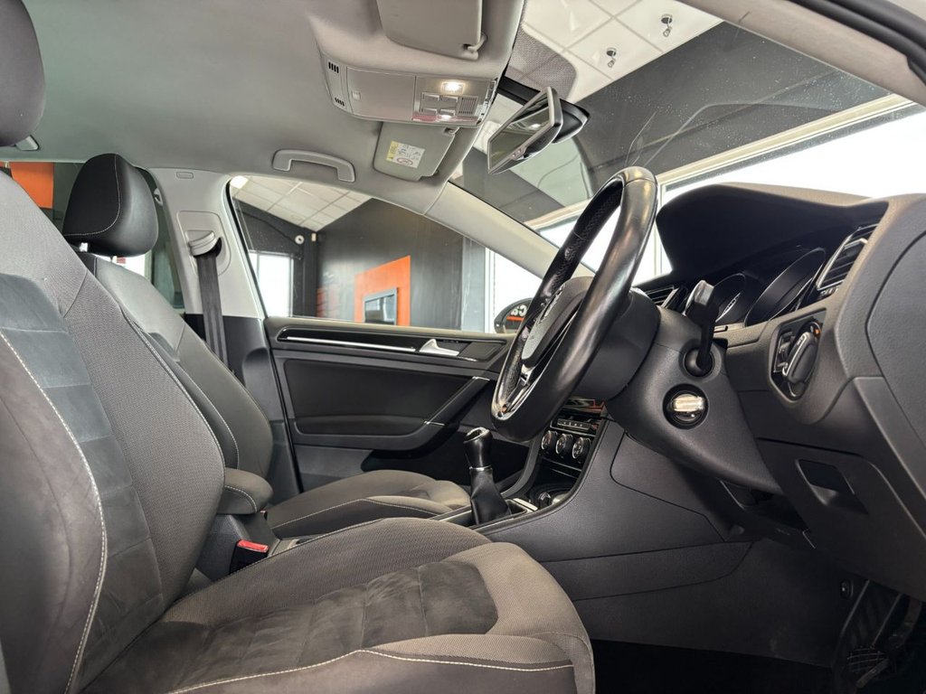 Used Volkswagen Golf 2014 for sale - 77879529: Photo 23