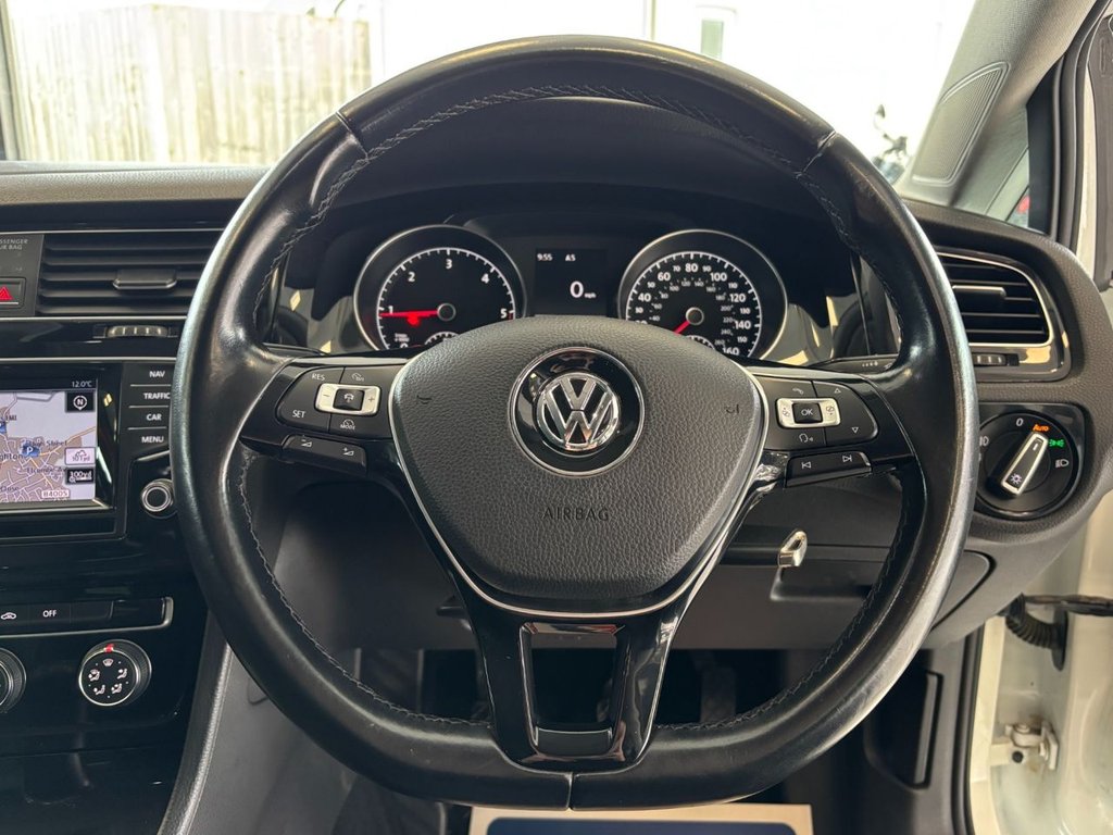 Used Volkswagen Golf 2014 for sale - 77879529: Photo 25