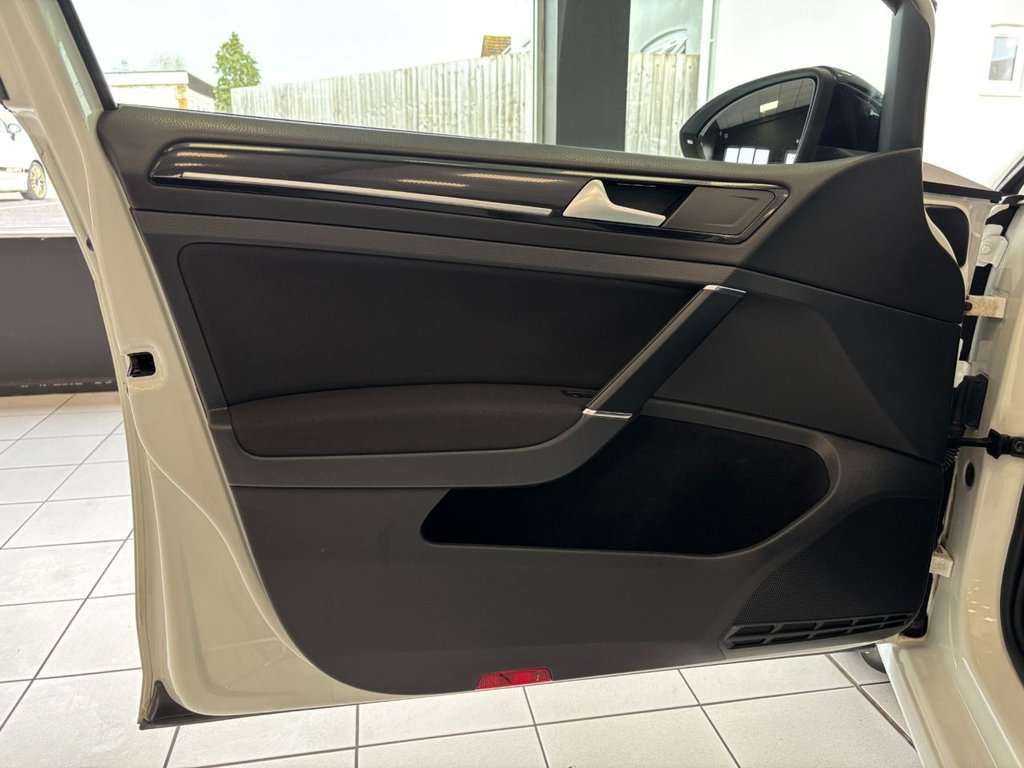 Used Volkswagen Golf 2014 for sale - 77879529: Photo 42