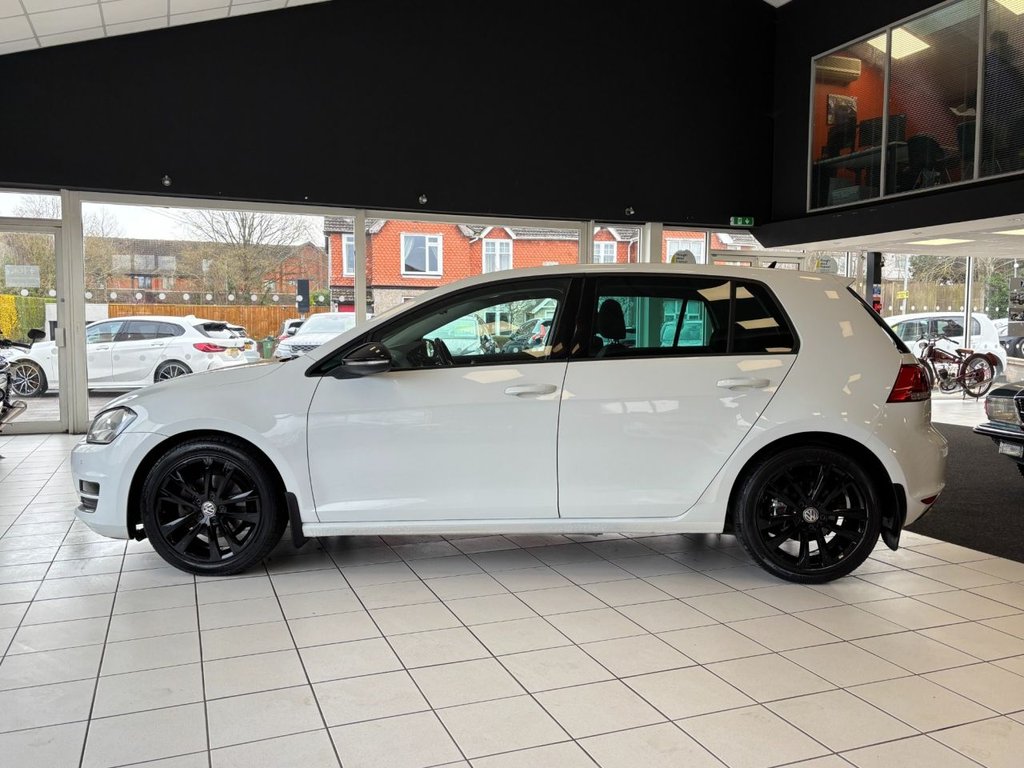 Used Volkswagen Golf 2014 for sale - 77879529: Photo 9