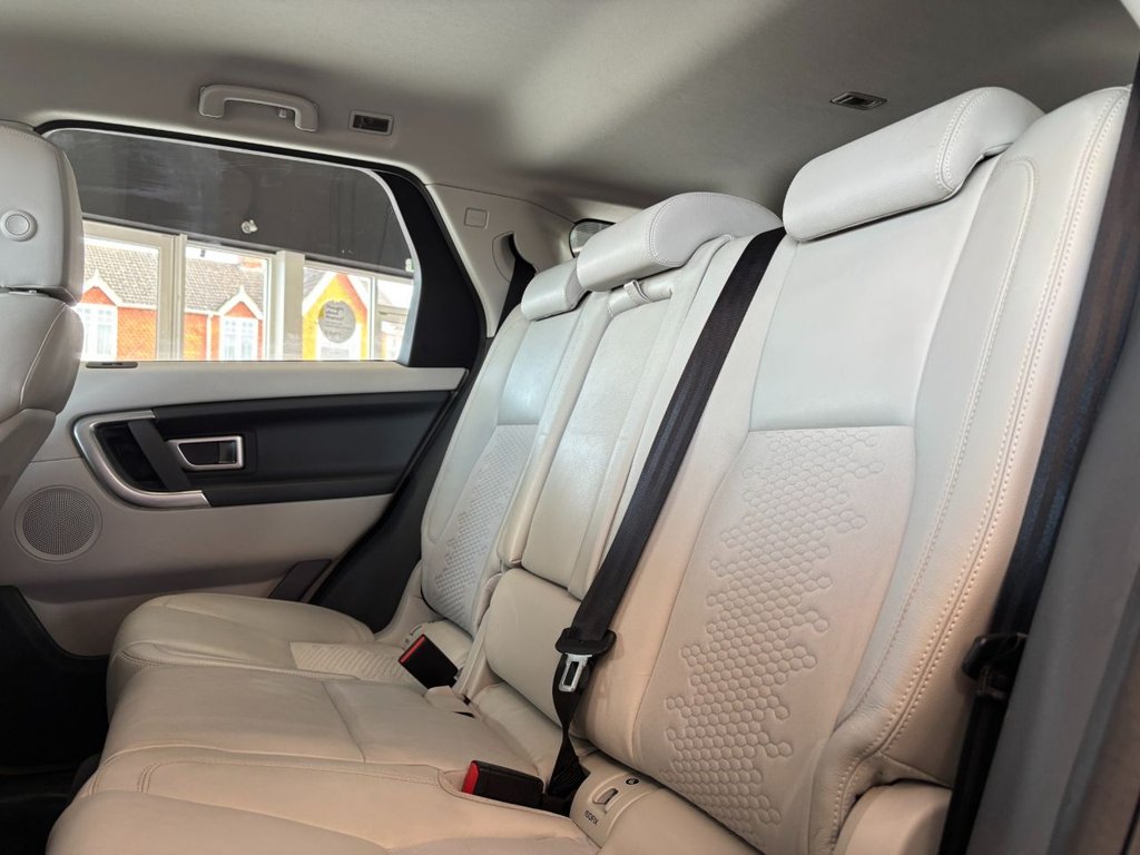 Used Land Rover Discovery Sport 2016 for sale - 77666980: Photo 47