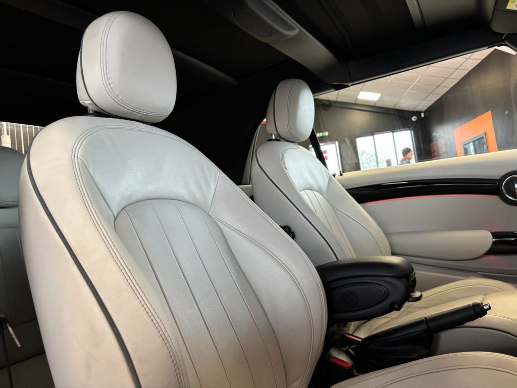 Used MINI Convertible 2018 for sale - 76546802: Photo 29