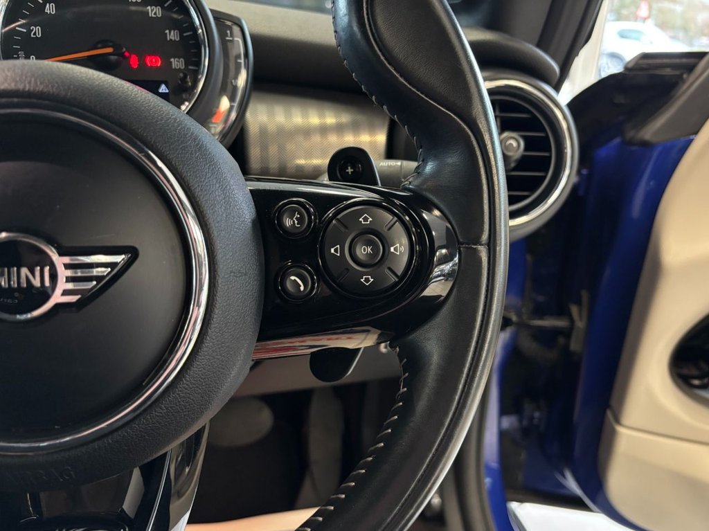 Used MINI Convertible 2018 for sale - 76546802: Photo 32