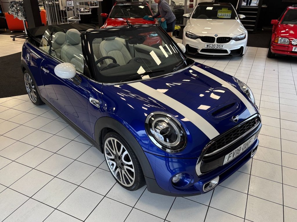 Used MINI Convertible 2018 for sale - 76546802: Photo 5