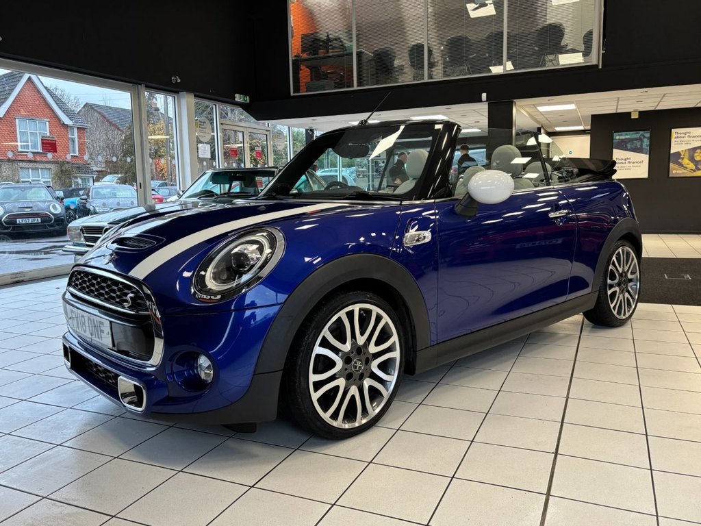 Used MINI Convertible 2018 for sale - 76546802: Photo 9
