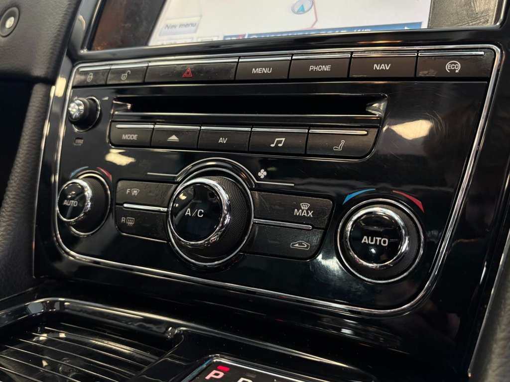 Used Jaguar XJ 2014 for sale - 77936068: Photo 40