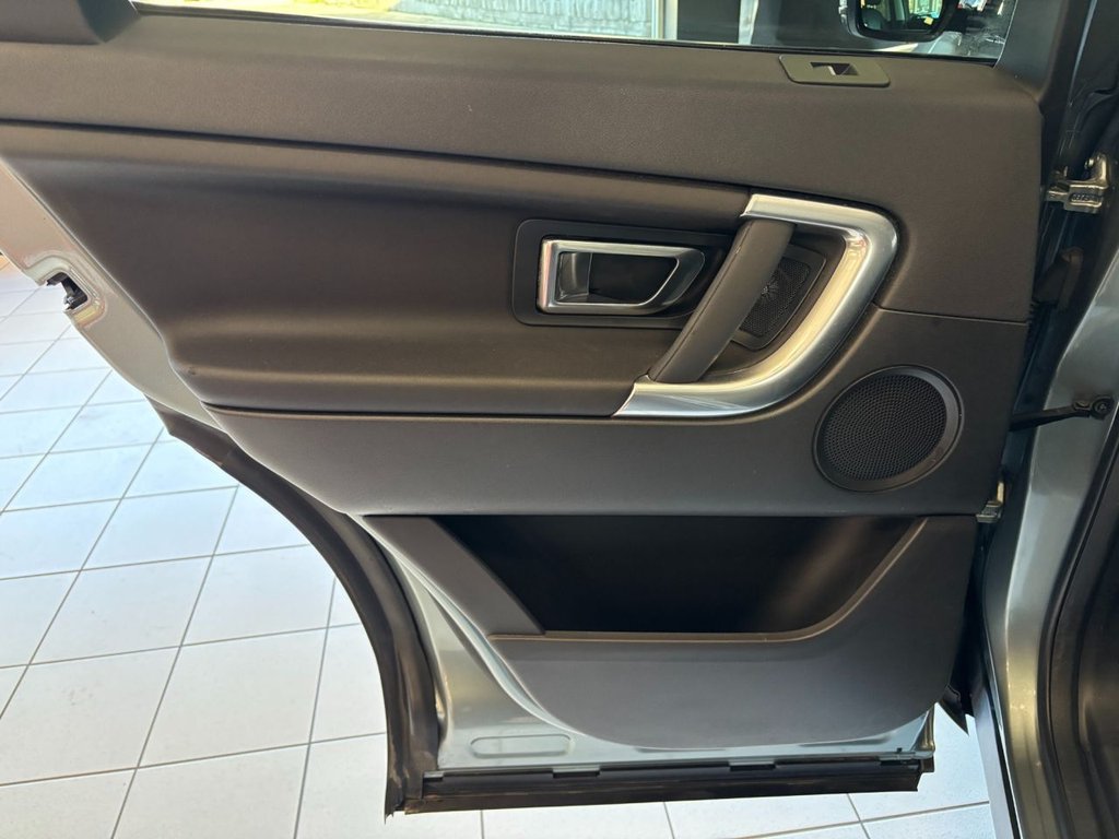 Used Land Rover Discovery Sport 2015 for sale - 76617297: Photo 46