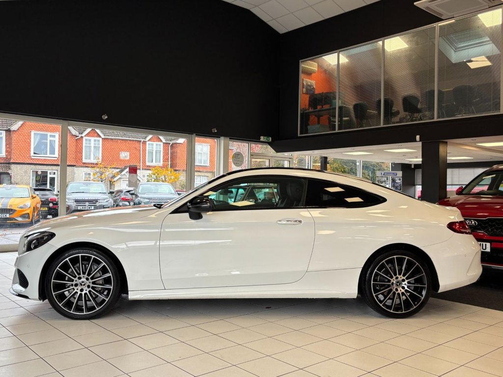 Used Mercedes-Benz C Class 2018 for sale - 76356403: Photo 8