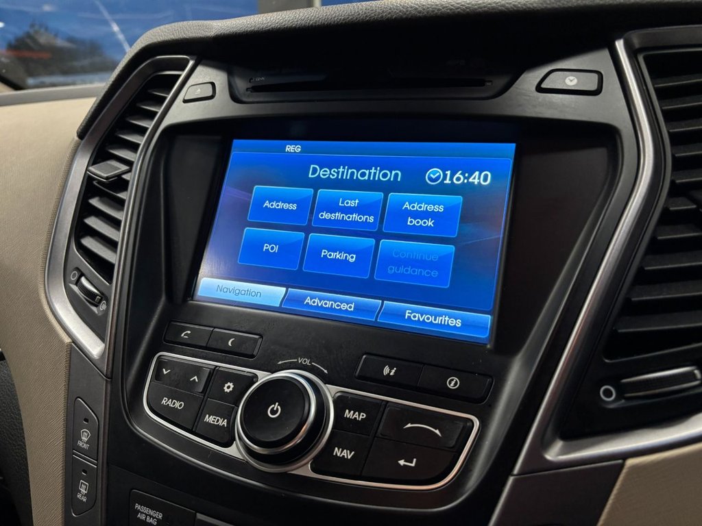 Used Hyundai Santa Fe 2013 for sale - 76569740: Photo 28