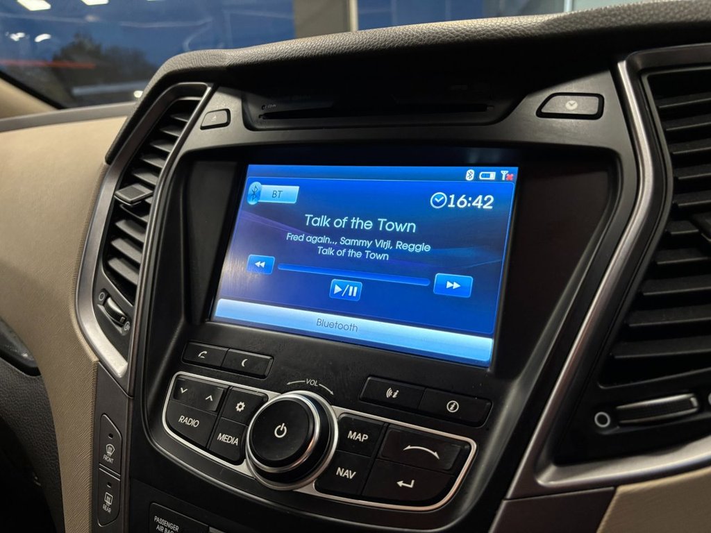 Used Hyundai Santa Fe 2013 for sale - 76569740: Photo 32