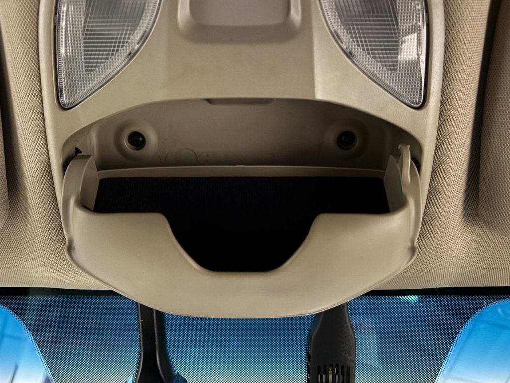 Used Hyundai Santa Fe 2013 for sale - 76569740: Photo 33