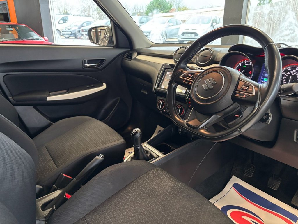 Used Suzuki Swift 2021 for sale - 76883179: Photo 2