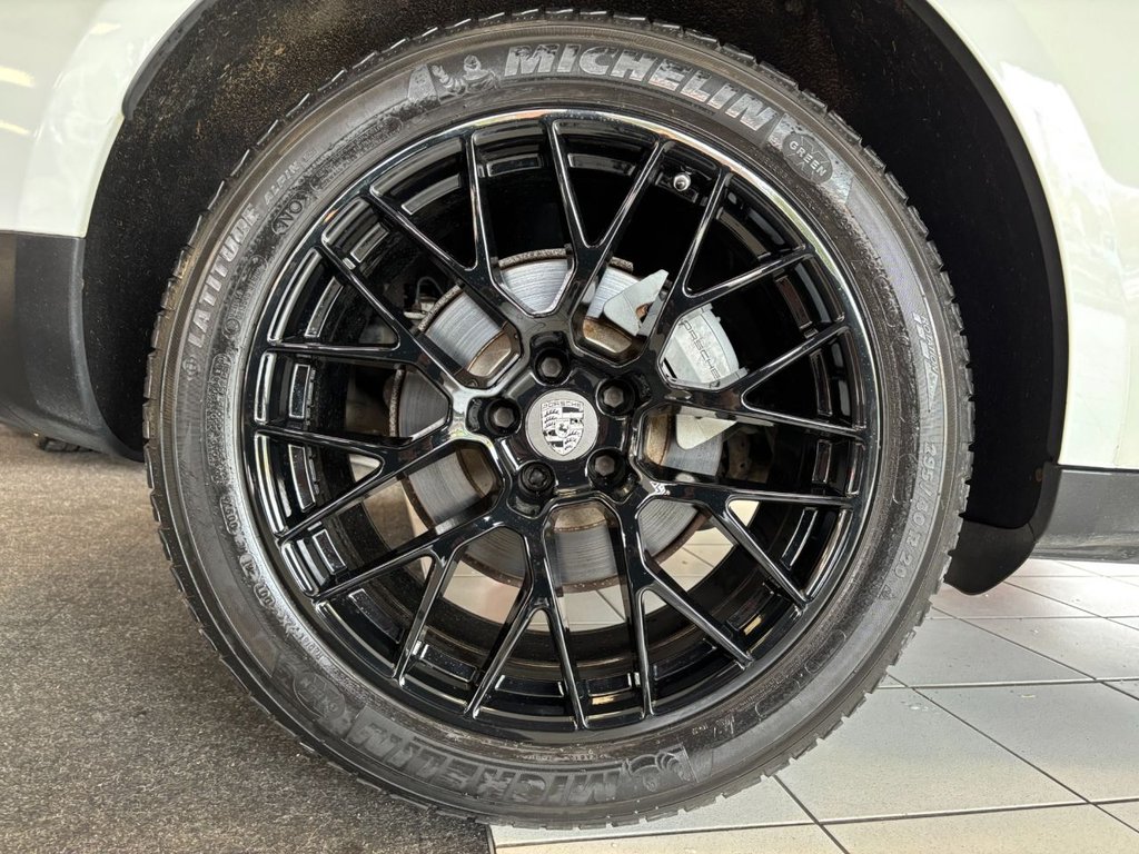 Used Porsche Macan 2017 for sale - 76105576: Photo 20