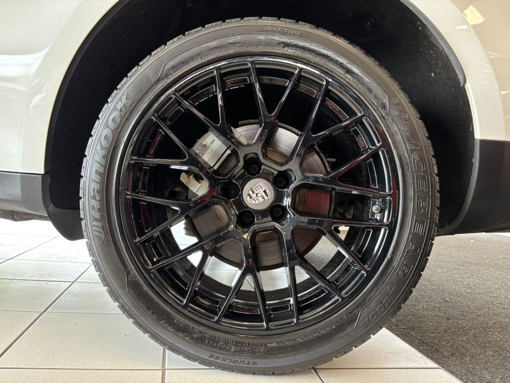 Used Porsche Macan 2017 for sale - 76105576: Photo 21