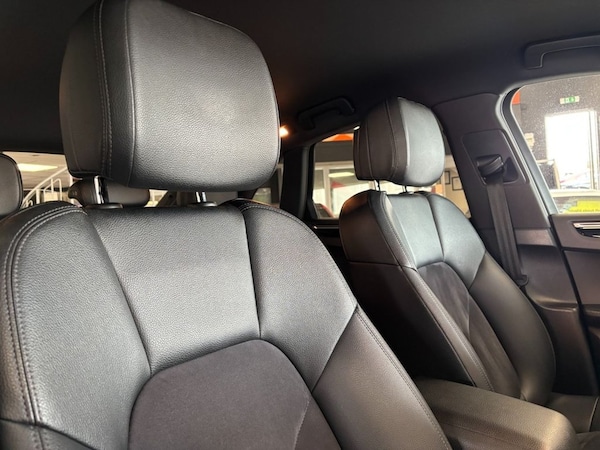 Used Porsche Macan 2017 for sale - 76105576: Photo 25