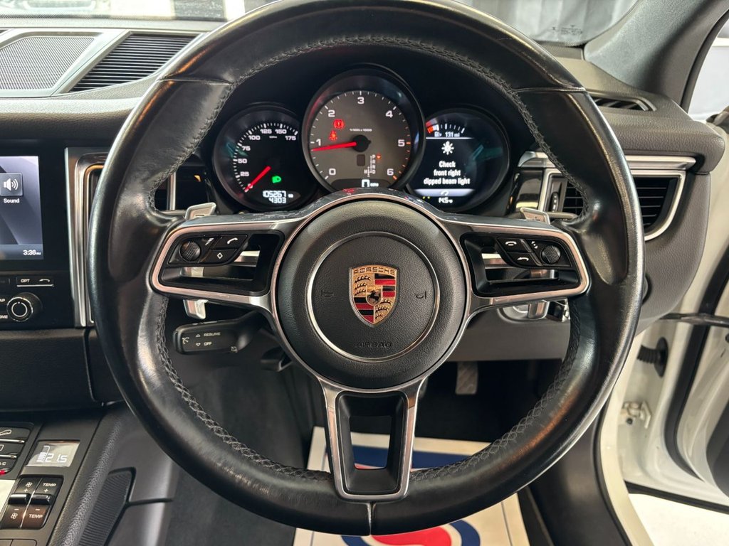 Used Porsche Macan 2017 for sale - 76105576: Photo 26