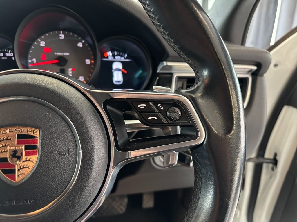 Used Porsche Macan 2017 for sale - 76105576: Photo 28
