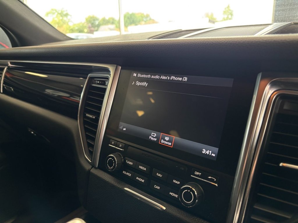 Used Porsche Macan 2017 for sale - 76105576: Photo 37