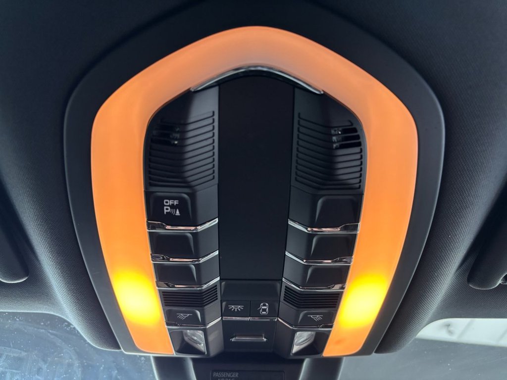 Used Porsche Macan 2017 for sale - 76105576: Photo 40