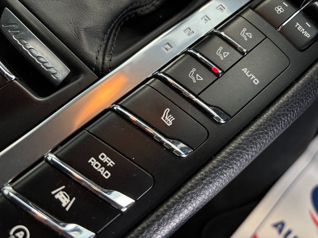 Used Porsche Macan 2017 for sale - 76105576: Photo 45