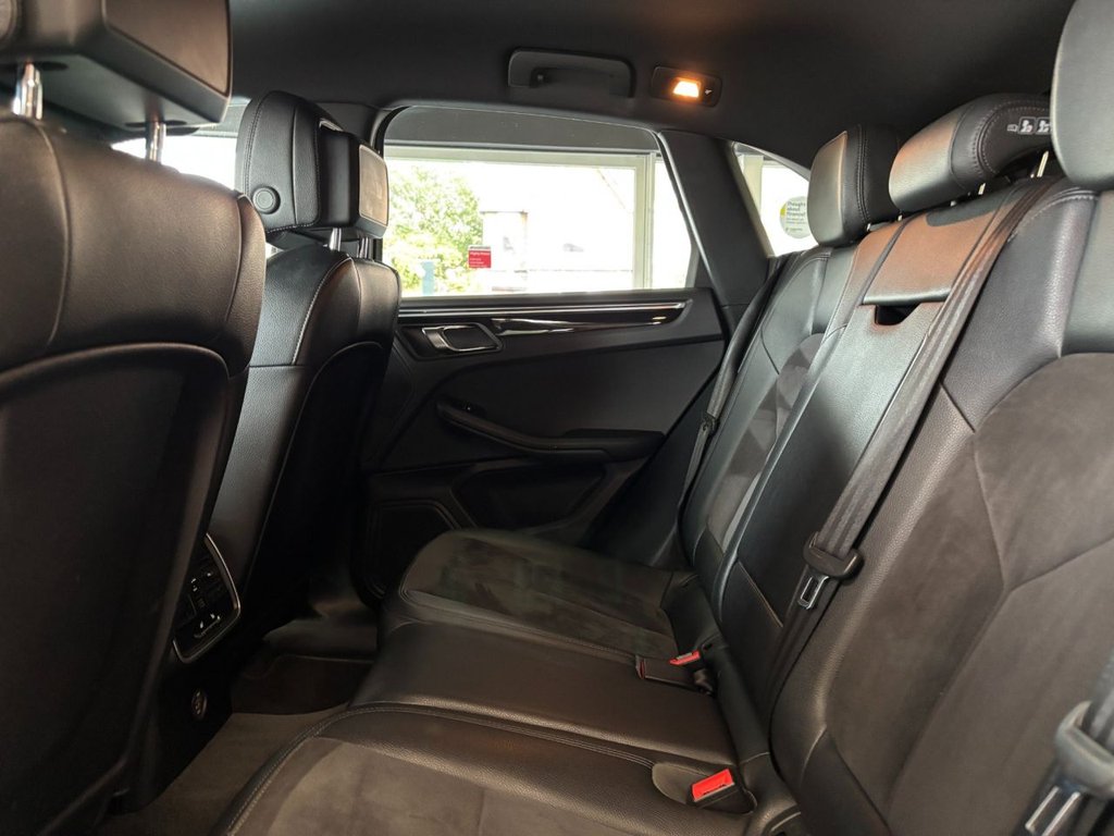 Used Porsche Macan 2017 for sale - 76105576: Photo 50