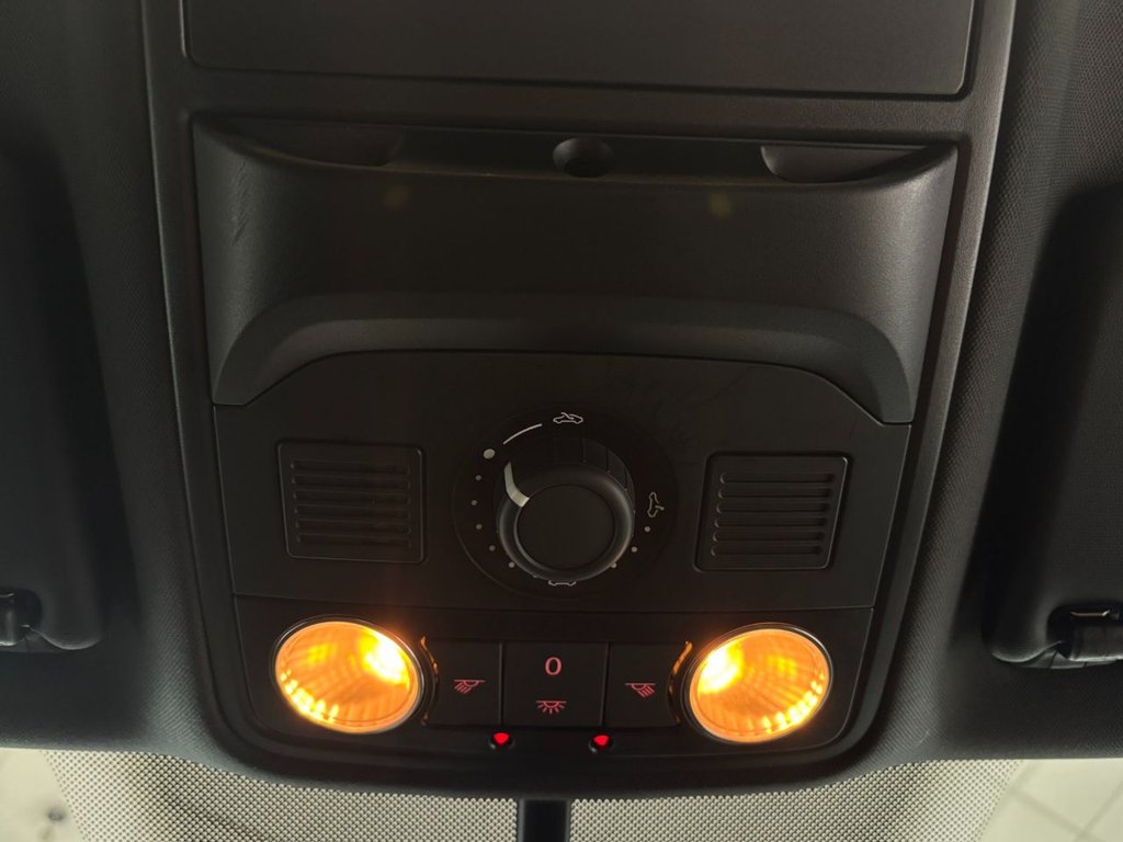 Used Volkswagen Golf 2011 for sale - 77064844: Photo 36