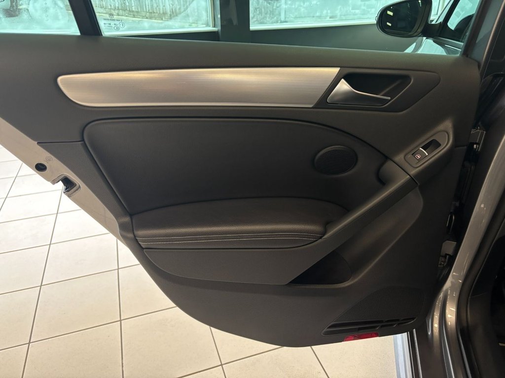 Used Volkswagen Golf 2011 for sale - 77064844: Photo 43