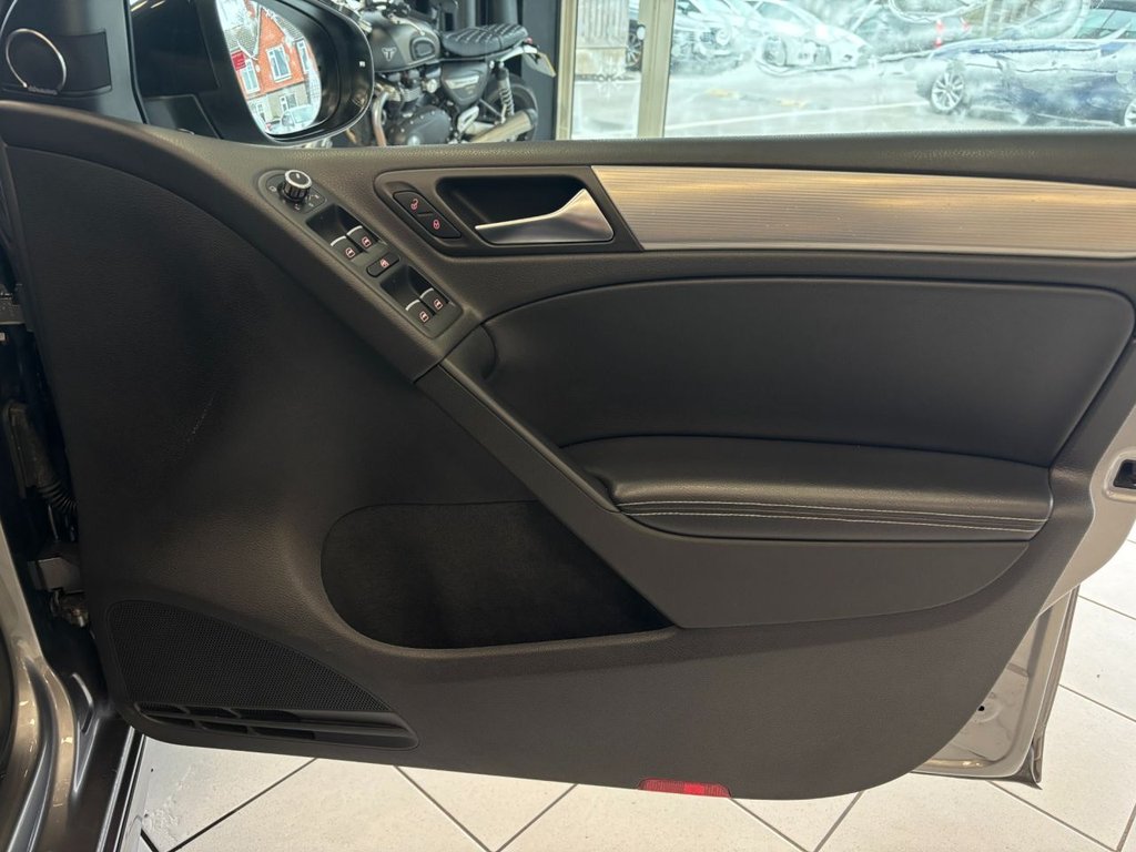 Used Volkswagen Golf 2011 for sale - 77064844: Photo 49