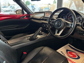 Used Mazda MX-5 2015 for sale - 76962379: Photo