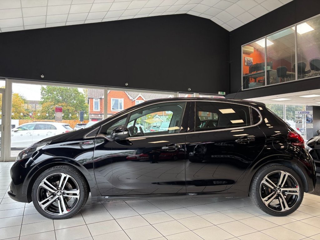 Used Peugeot 208 2019 for sale - 76223752: Photo 8