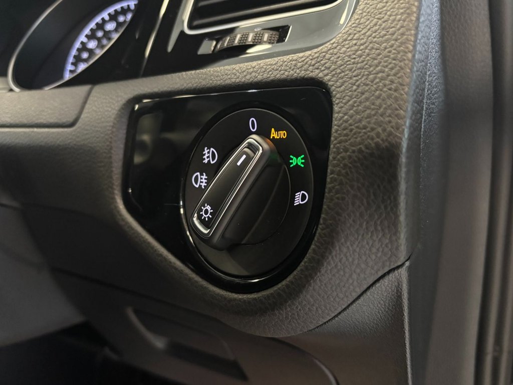 Used Volkswagen Golf 2020 for sale - 77620894: Photo 29