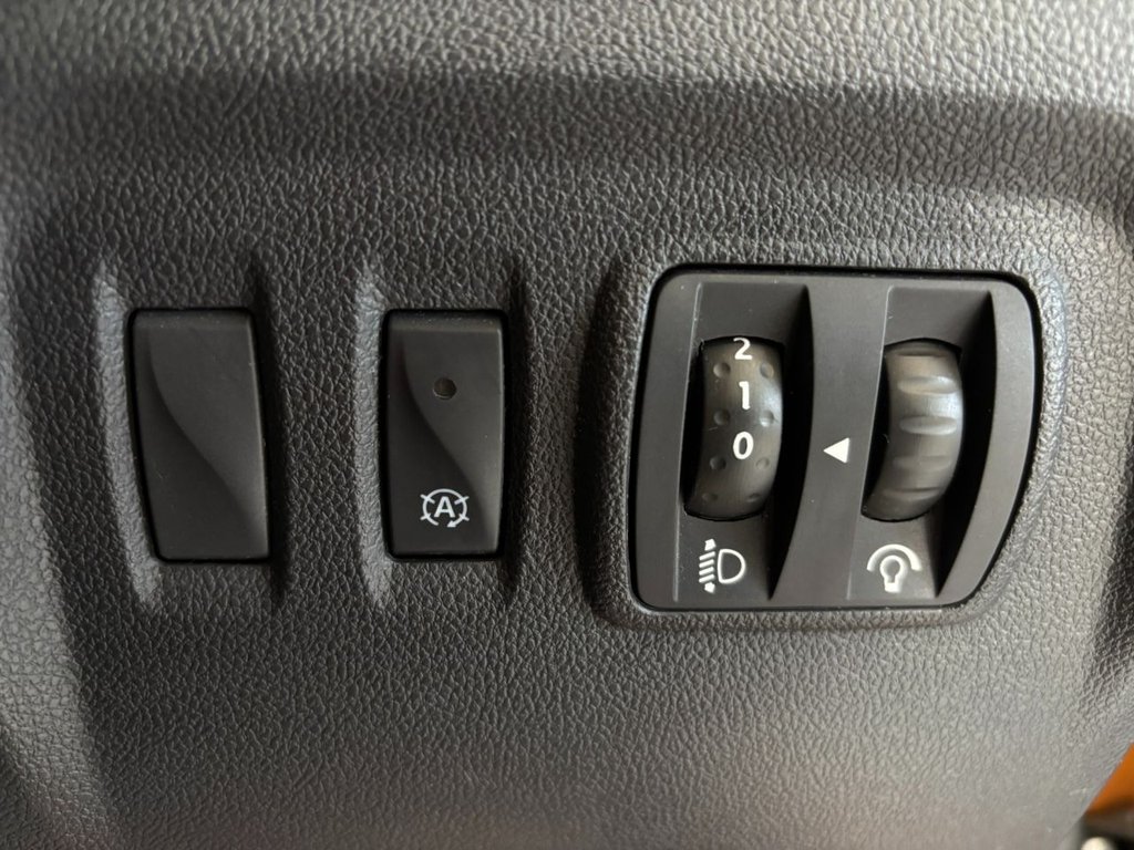 Used Renault Captur 2018 for sale - 76118775: Photo 28