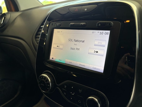 Used Renault Captur 2018 for sale - 76118775: Photo 33
