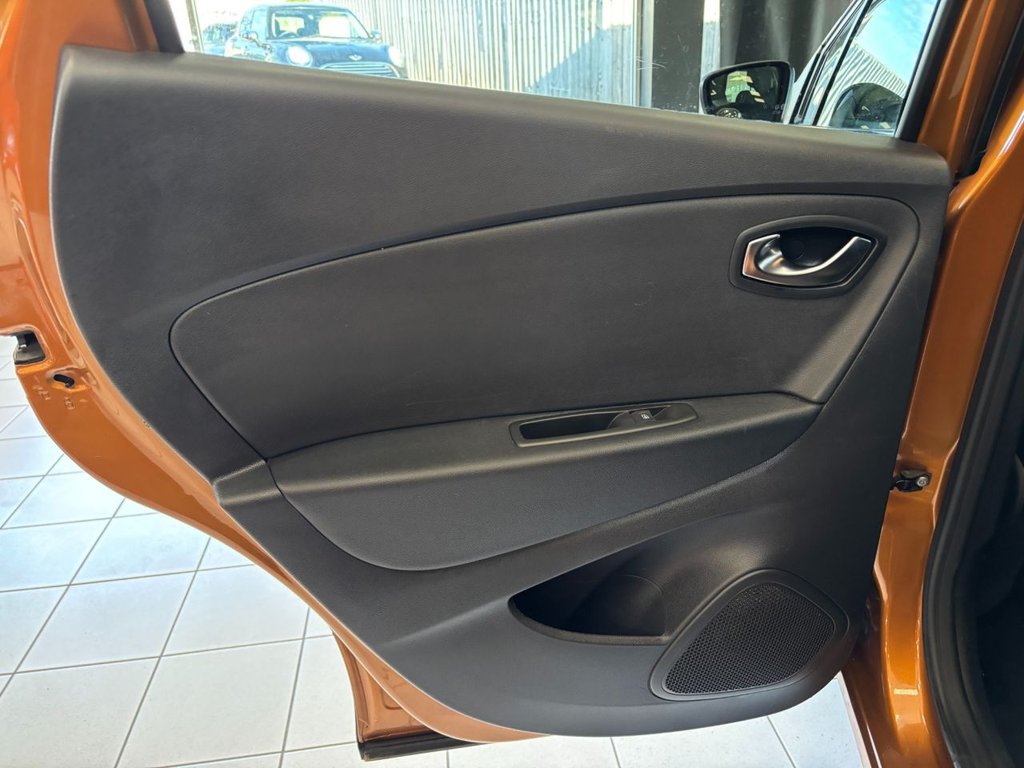 Used Renault Captur 2018 for sale - 76118775: Photo 46