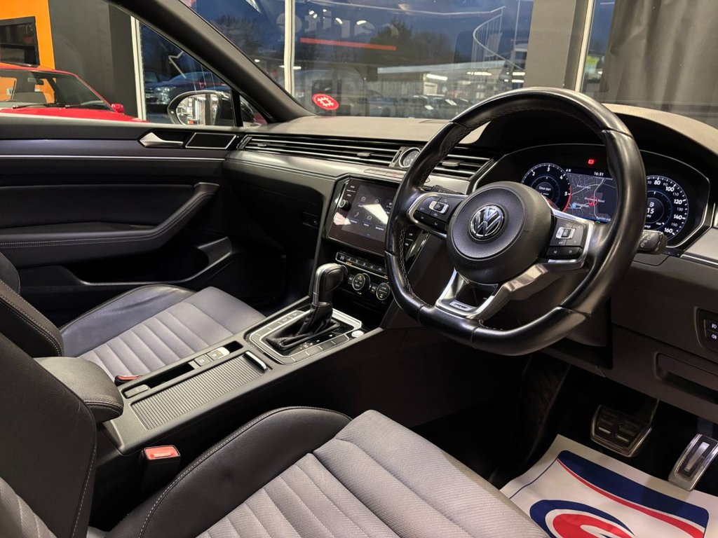 Used Volkswagen Passat 2018 for sale - 76784020: Photo 2