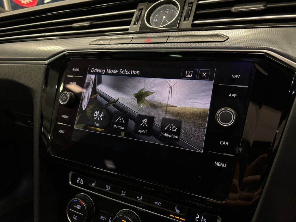 Used Volkswagen Passat 2018 for sale - 76784020: Photo 30