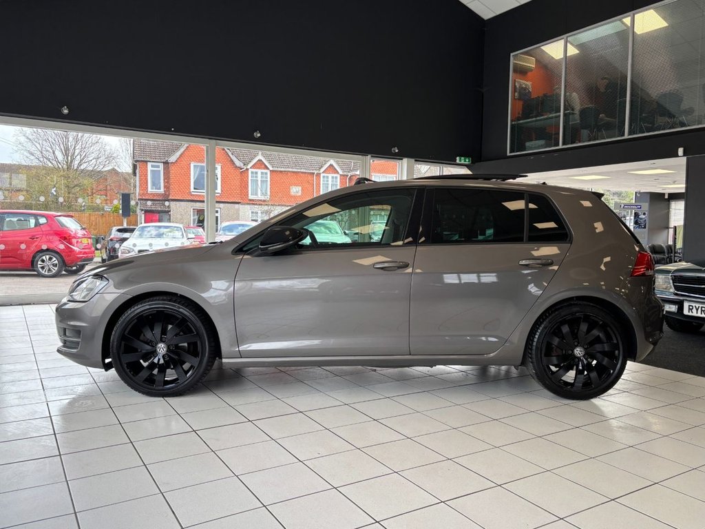 Used Volkswagen Golf 2016 for sale - 78069073: Photo 10