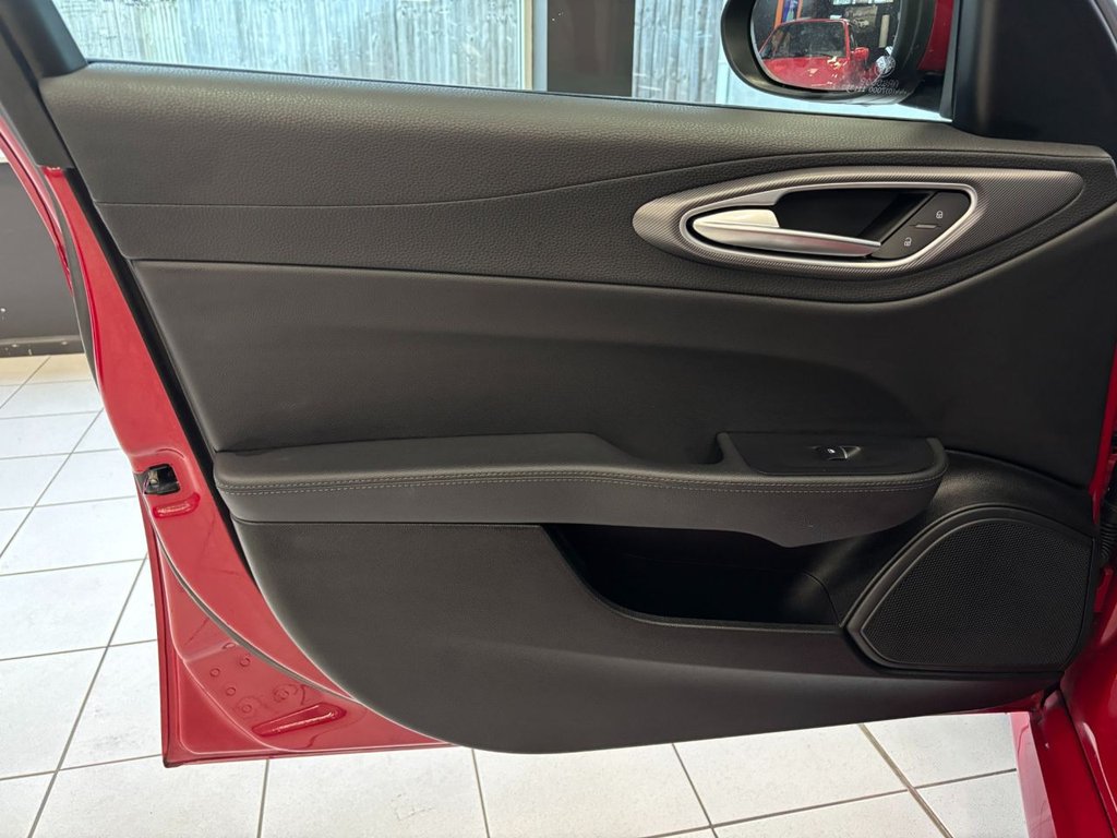 Used Alfa Romeo Giulia 2017 for sale - 77199961: Photo 47