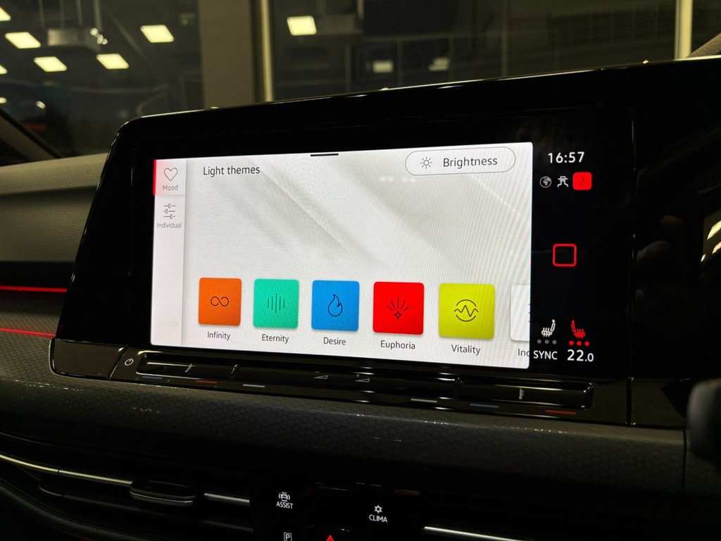 Used Volkswagen Golf 2022 for sale - 76605199: Photo 40