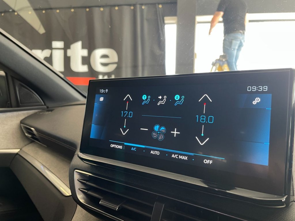 Used Peugeot 3008 2021 for sale - 76841100: Photo 38