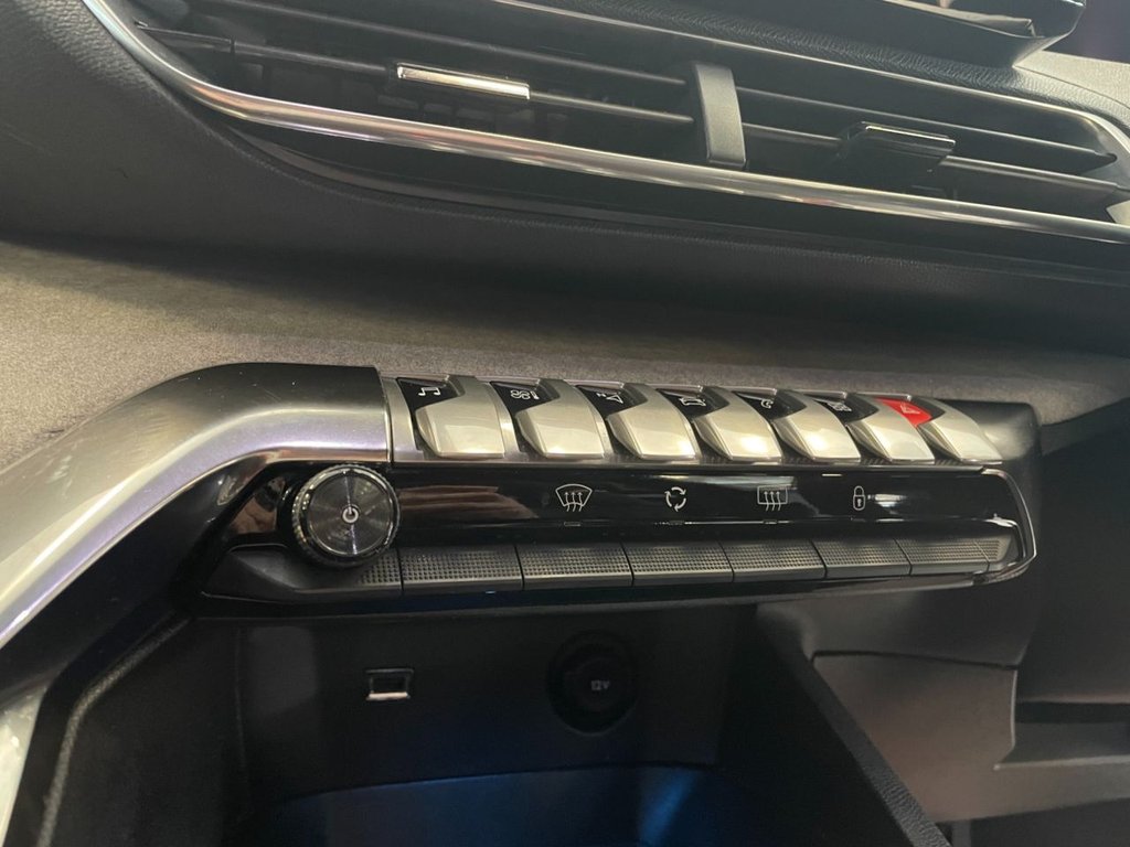 Used Peugeot 3008 2021 for sale - 76841100: Photo 50